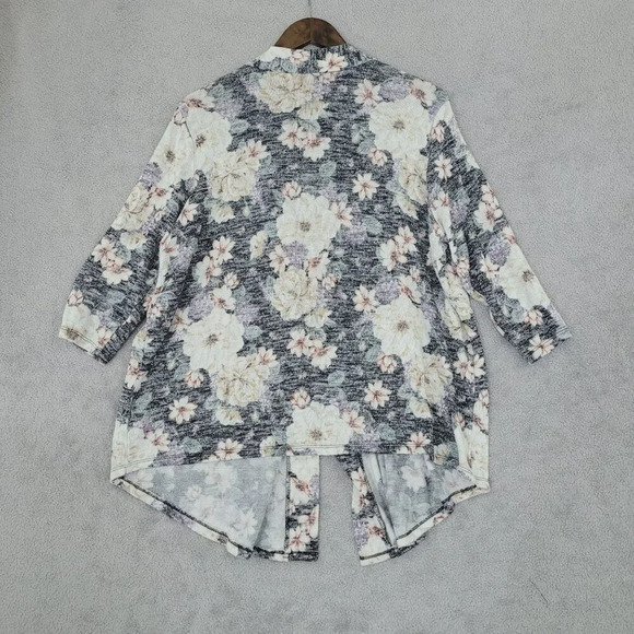 Torrid Floral Open Front Cardigan Size 1X  28PT - Picture 2 of 6